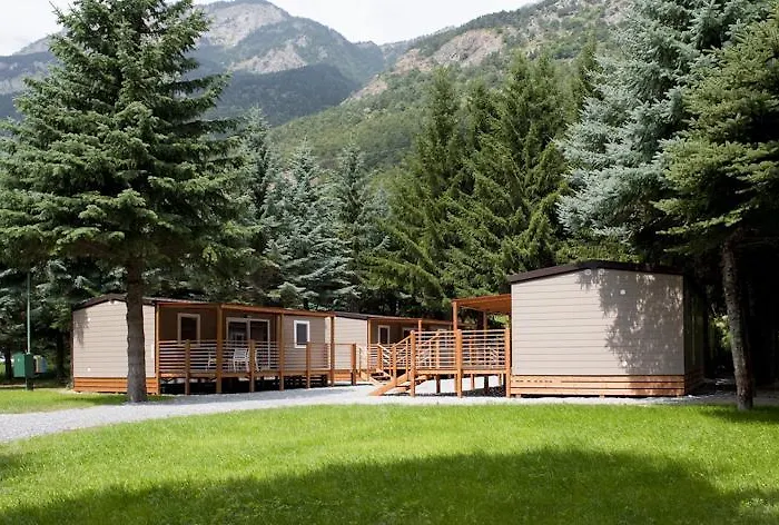 Gran Bosco Camping & Lodge *